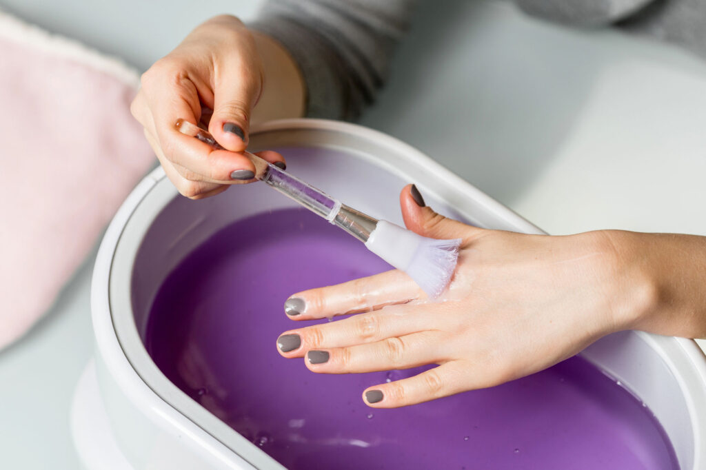 The Benefits Of Paraffin Wax For Hands And Feet