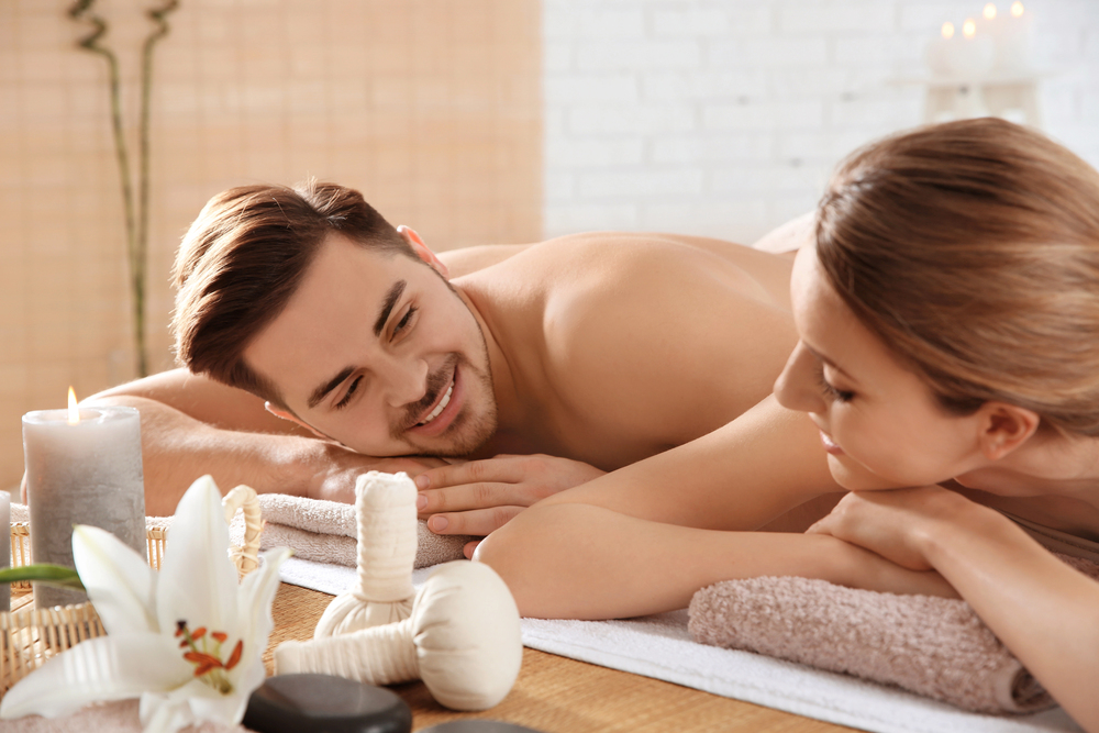Couples Massage Etiquette: The Dos And Don'ts